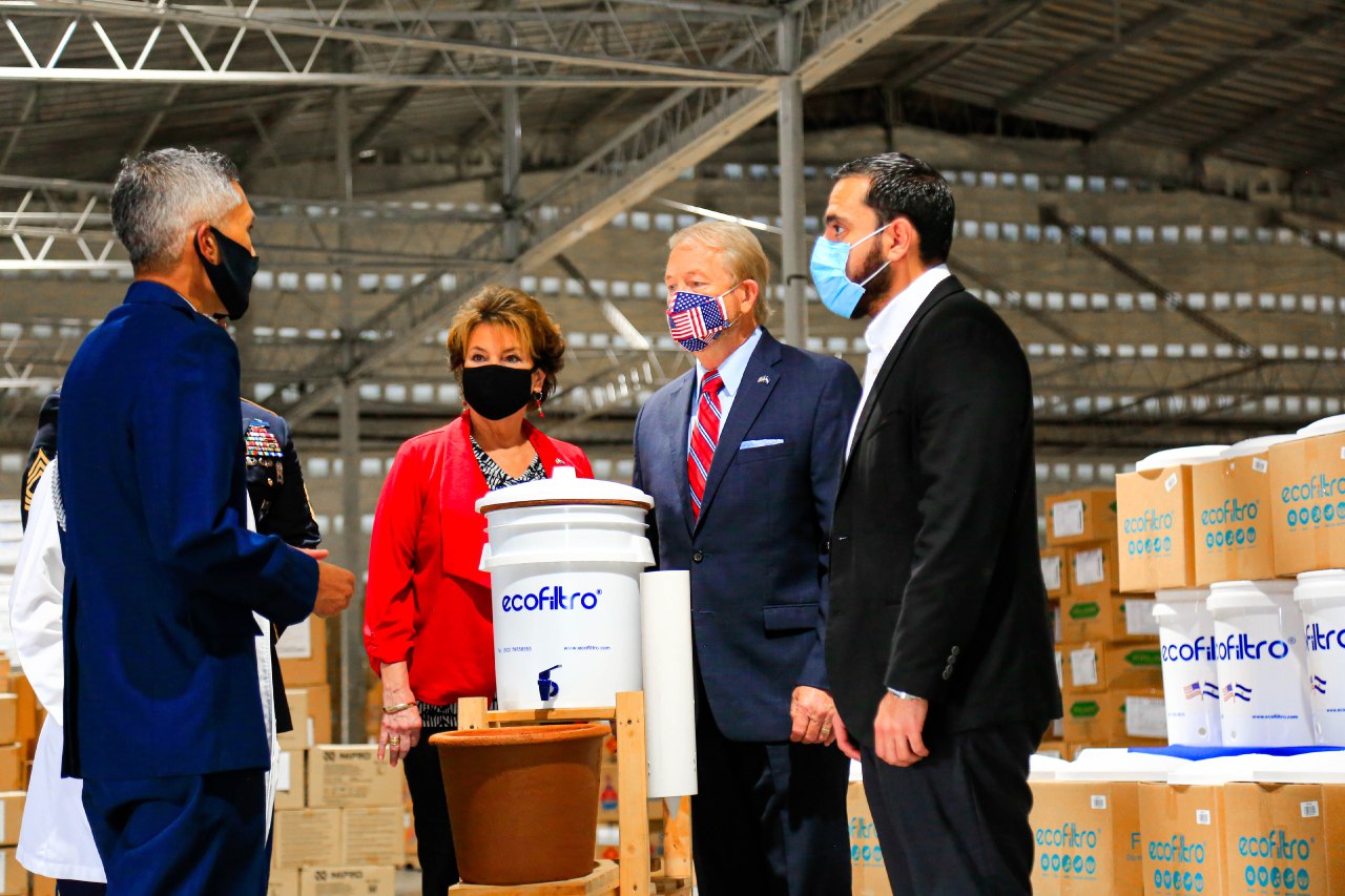 Embajada de EE.UU., en El Salvador, brinda importante donativo al Gobierno del Presidente Bukele embajada-de-eeuu-en-el-salvador-brinda-importante-donativo-al-gobierno-del-presidente-bukele
